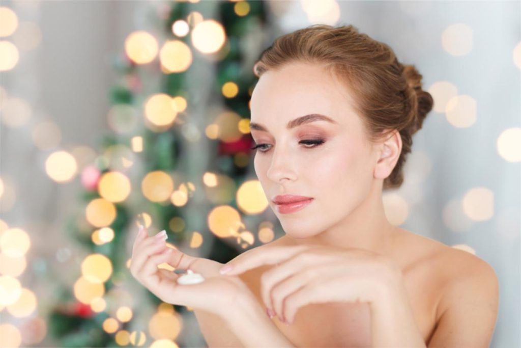 Tips For A Merry & Bright Holiday Skincare Routine